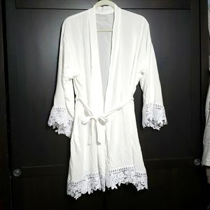 White Rayon Robe w/ Lace Flower Trim